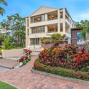 https://reflections-of-port-douglas-4877.queenslandhotels.net